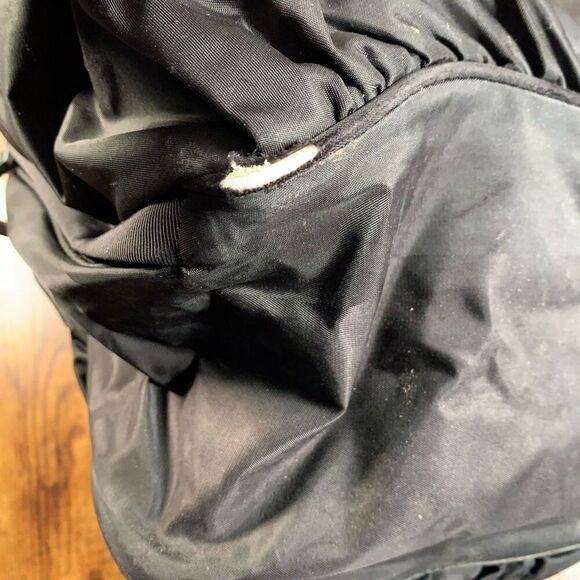 Vintage Lululemon Flow and Go Toote Bag Black from 2012 Read See Pictures - Picture 4 of 5